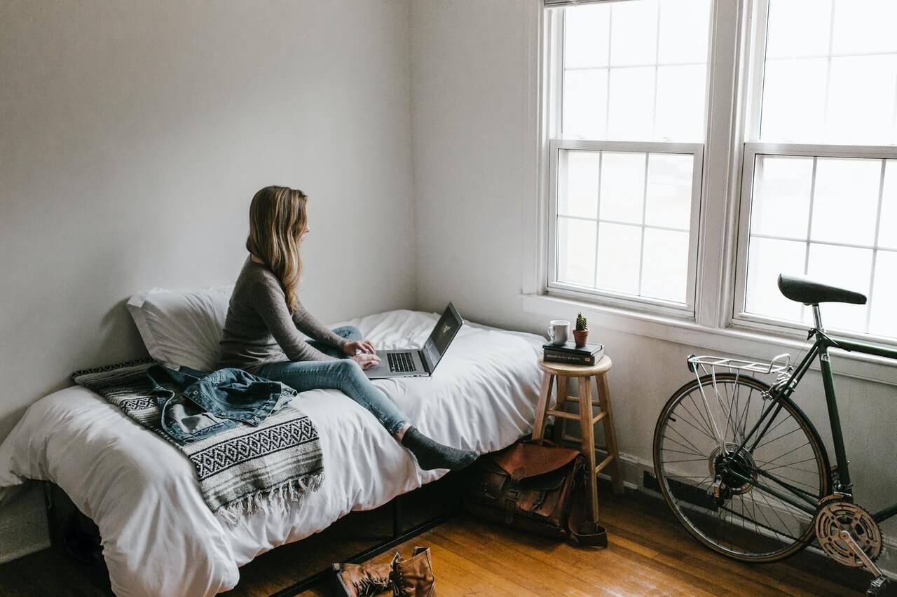 7 onmisbare accessoires in de slaapkamer
